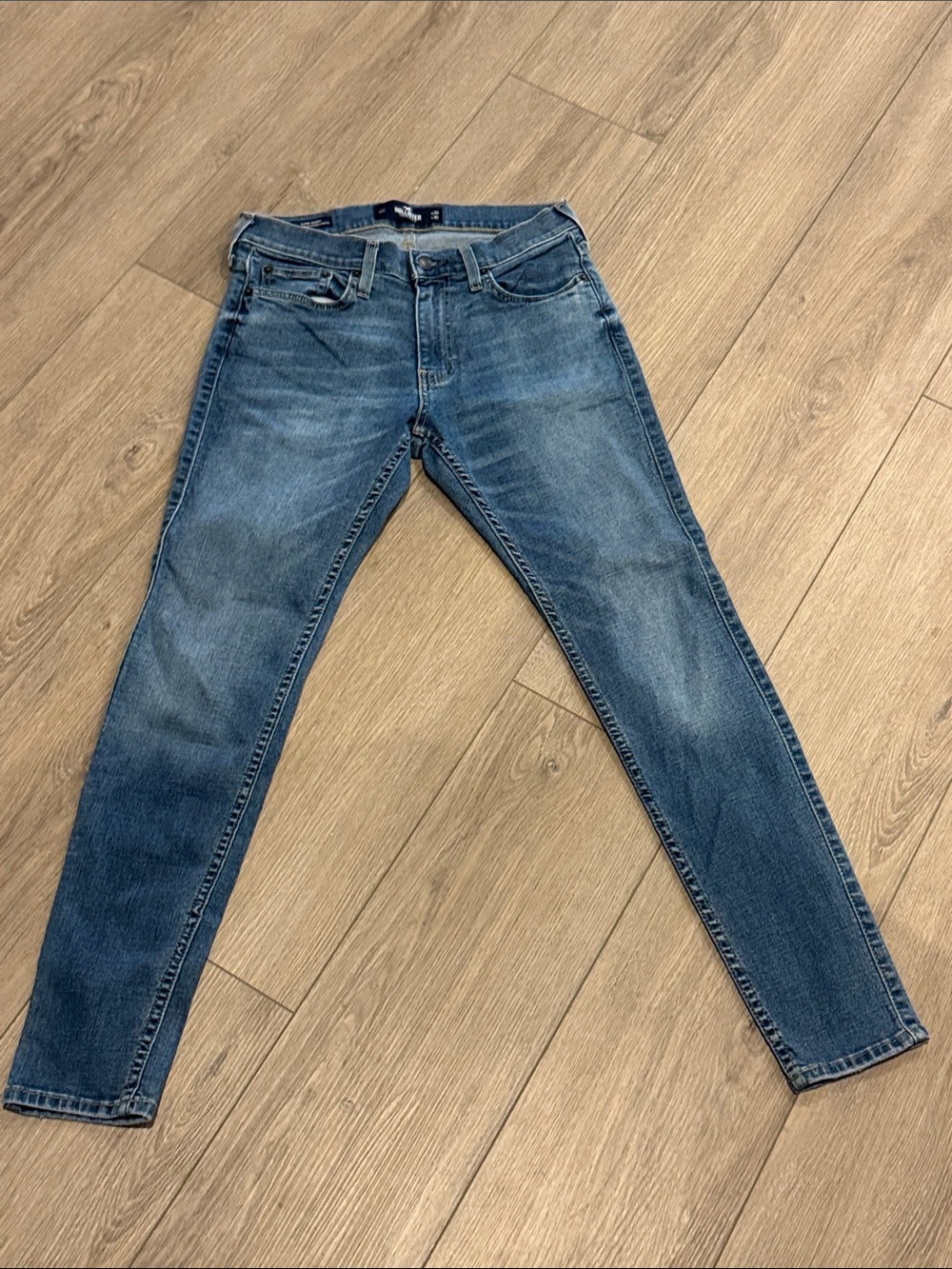 Hollister Men's Skinny Jeans - Medium Blue Wash